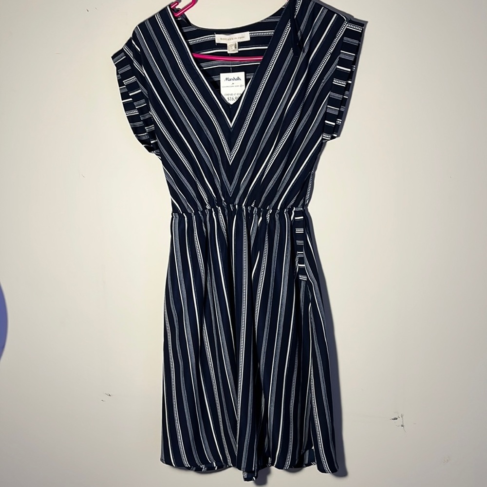 Dress black and white with pockets women’s dress new with tags